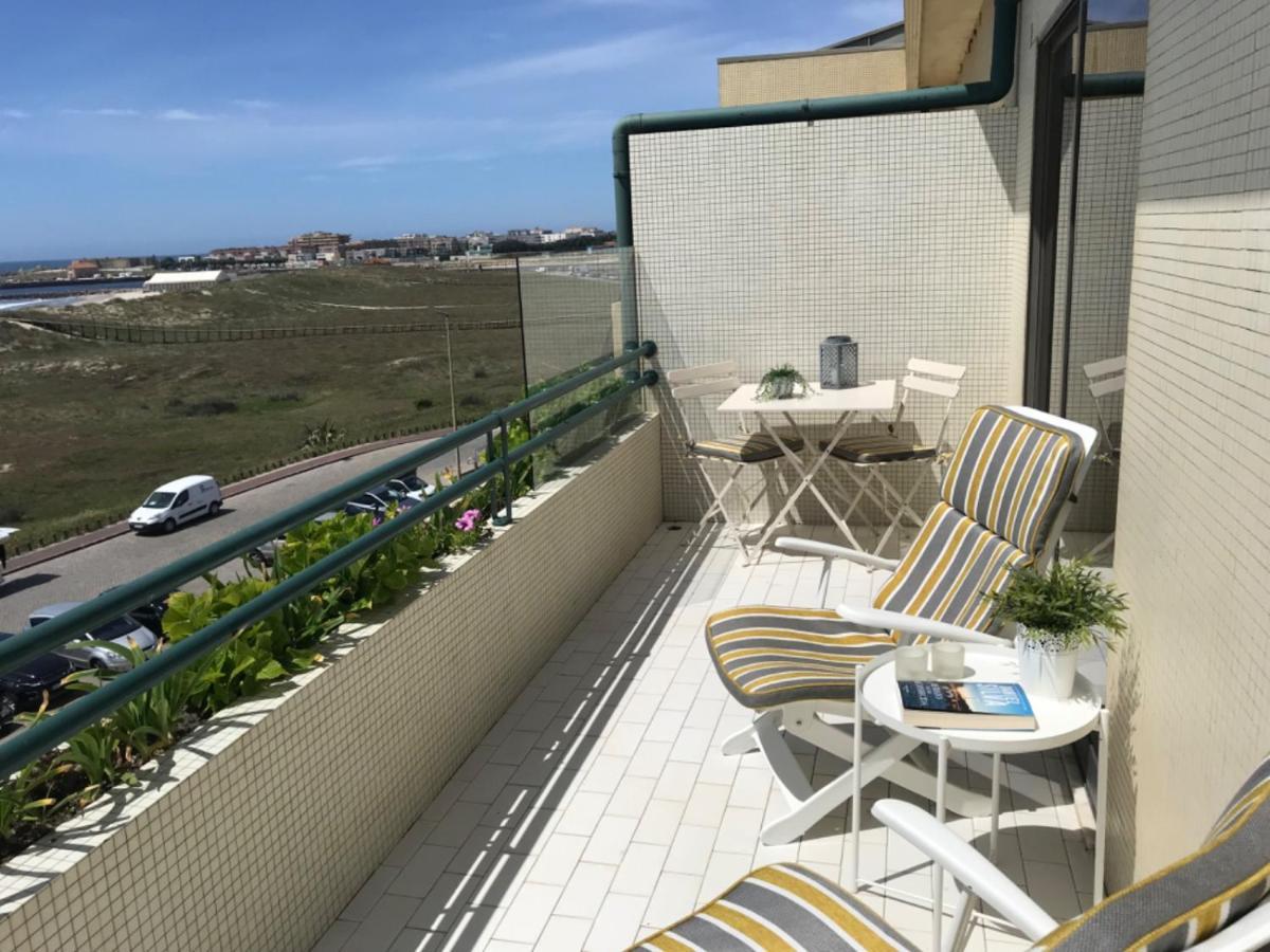 Beachfront Apartment With Sea View Azurara Esterno foto