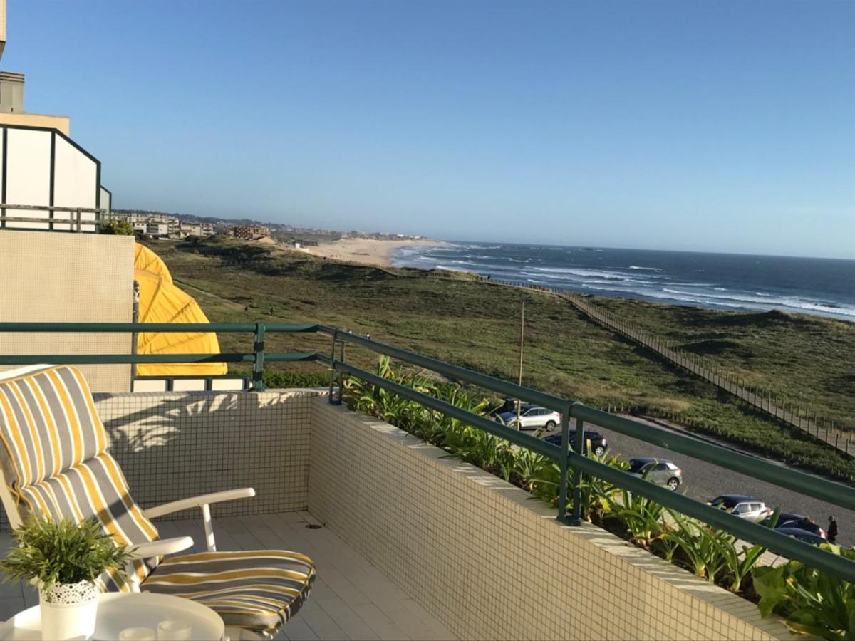 Beachfront Apartment With Sea View Azurara Esterno foto