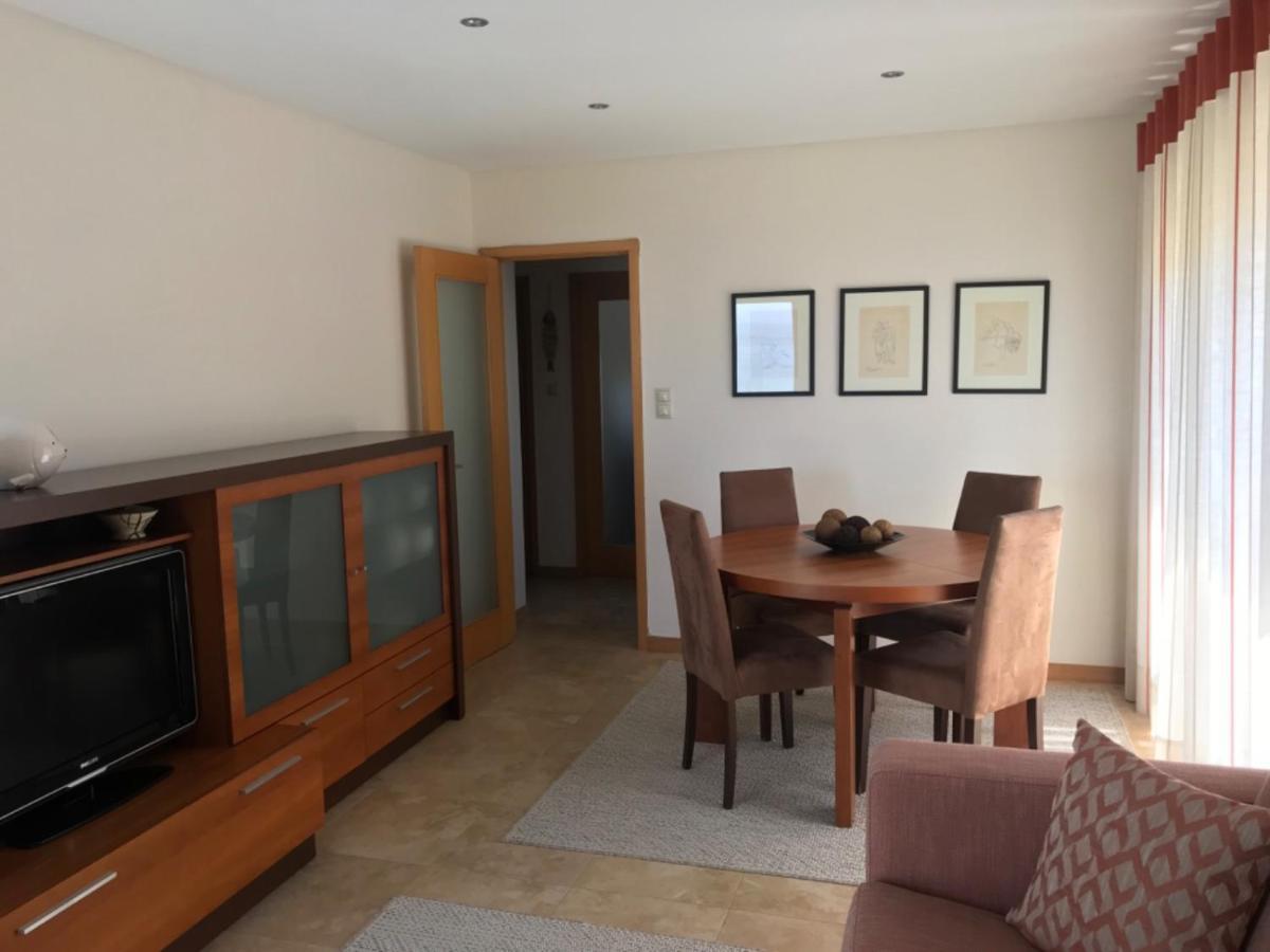 Beachfront Apartment With Sea View Azurara Esterno foto